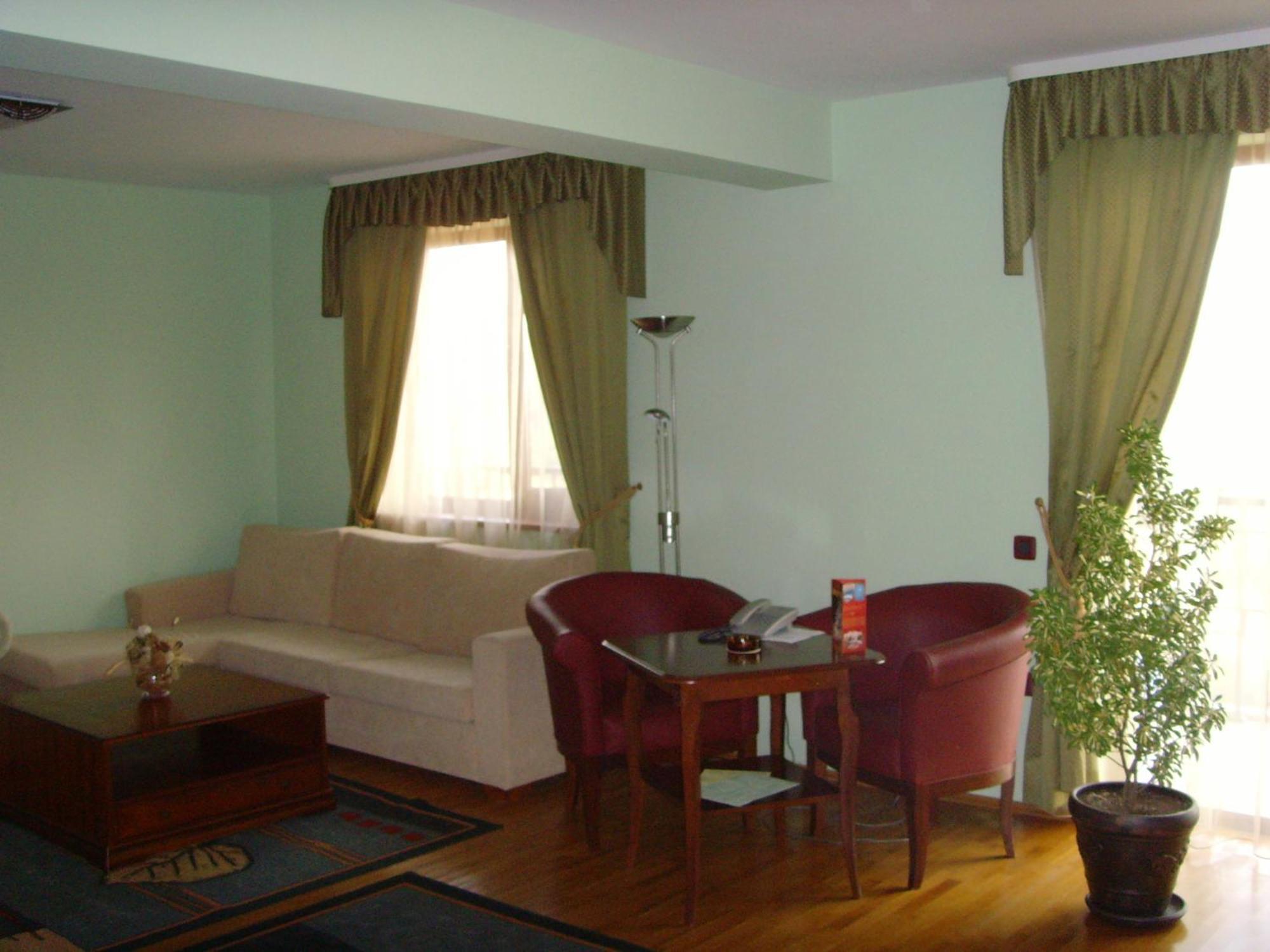 Meridian Hotel Bolyarski Veliko Tarnovo Extérieur photo